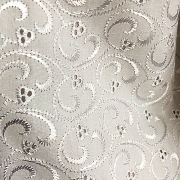 Gorgeous eyelet Tudor Court By Haband crisp white blazer Size L - Picture 14 of 14